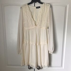 Lulus medium cream dress.